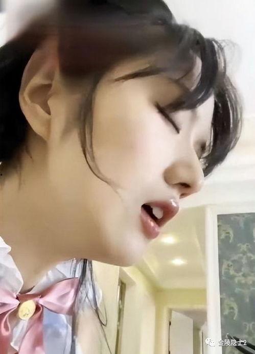 小慧君吃瓜网红视频,揭秘网红幕后生活